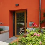 Decanter House - Wine Alto Piemonte *