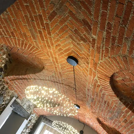 Decanter House - Wine Alto Piemonte ファームステイ ボルゴマネーロ