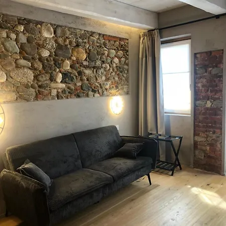 Decanter House - Wine Alto Piemonte