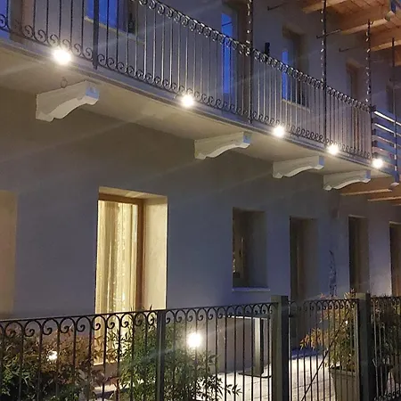 Decanter House - Wine Alto Piemonte *