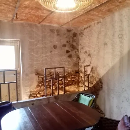 ファームステイ Decanter House - Wine Alto Piemonte ボルゴマネーロ