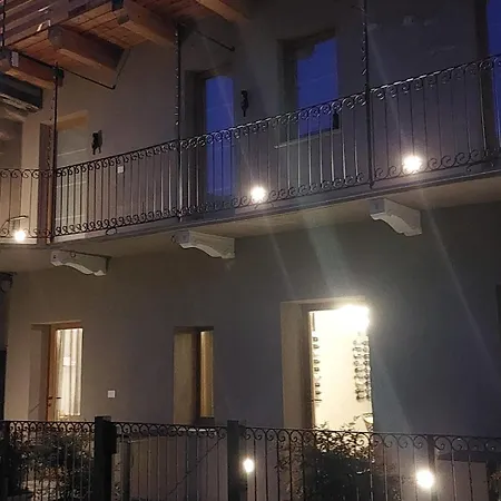 ファームステイ Decanter House - Wine Alto Piemonte ボルゴマネーロ