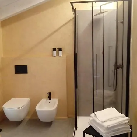 Decanter House - Wine Alto Piemonte * ボルゴマネーロ