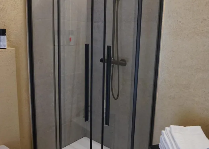 Decanter House - Wine Alto Piemonte *