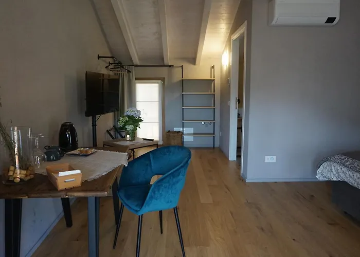 Decanter House - Wine Alto Piemonte